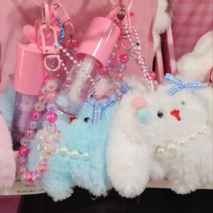 LABIA CON PELUCHE